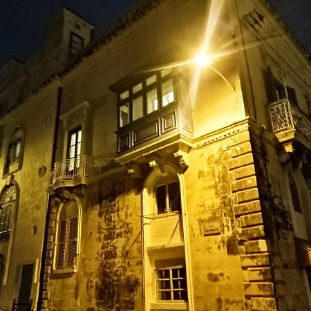 Kalkara's Seafront Flat 30mins From Valletta City! * Калкара