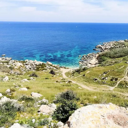 Kalkara's Seafront Flat 30mins From Valletta City!