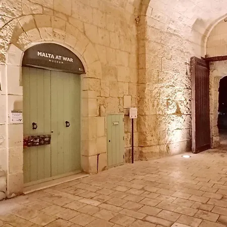 Kalkara's Seafront Flat 30mins From Valletta City! * Kalkara