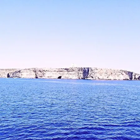 Lejlighed Kalkara's Seafront Flat 30mins From Valletta City! *