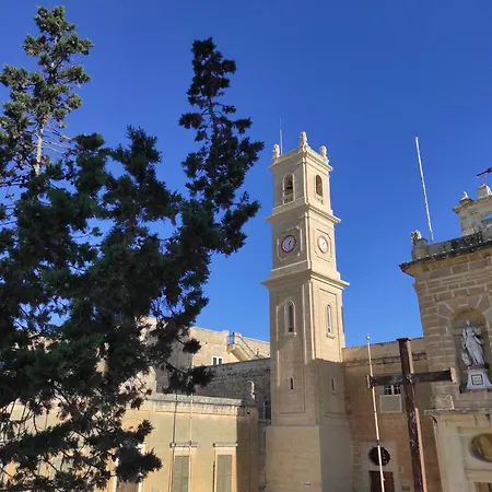 Kalkara's Seafront Flat 30mins From Valletta City! * Kalkara