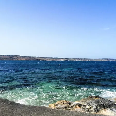 Kalkara's Seafront Flat 30mins From Valletta City! Kalkara