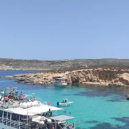 Kalkara's Seafront Flat 30mins From Valletta City! *